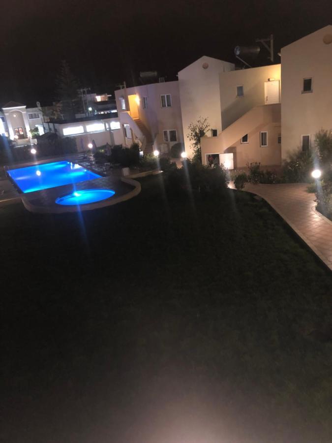 Dimitris Apartments Platanés Buitenkant foto
